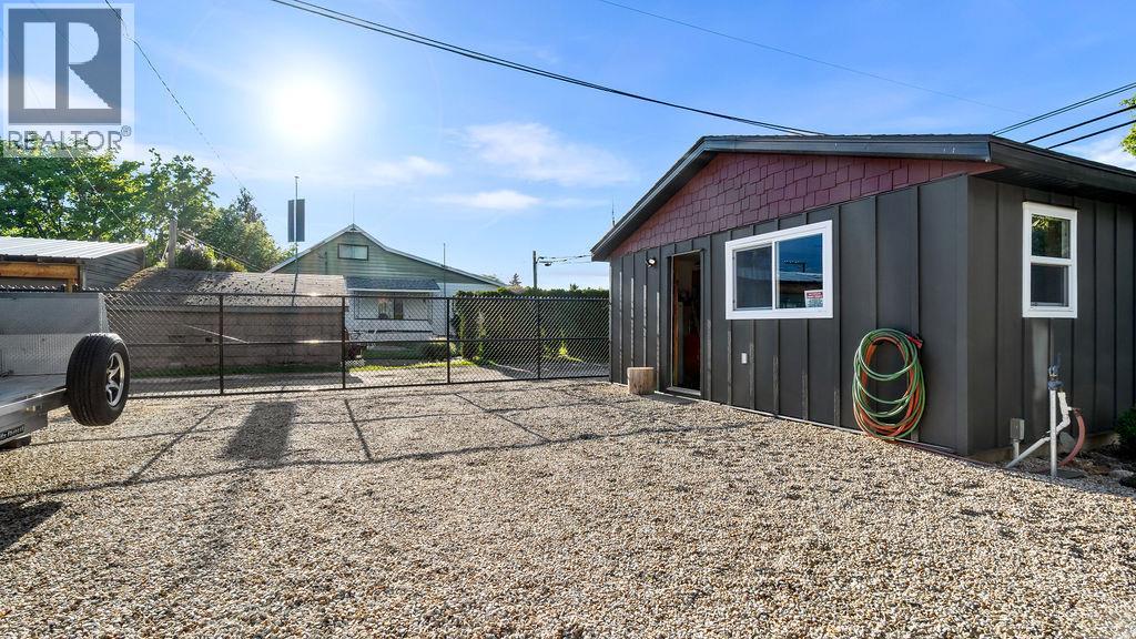 98 2nd Avenue Nw, Nakusp, British Columbia  V0G 1R0 - Photo 25 - 10388551