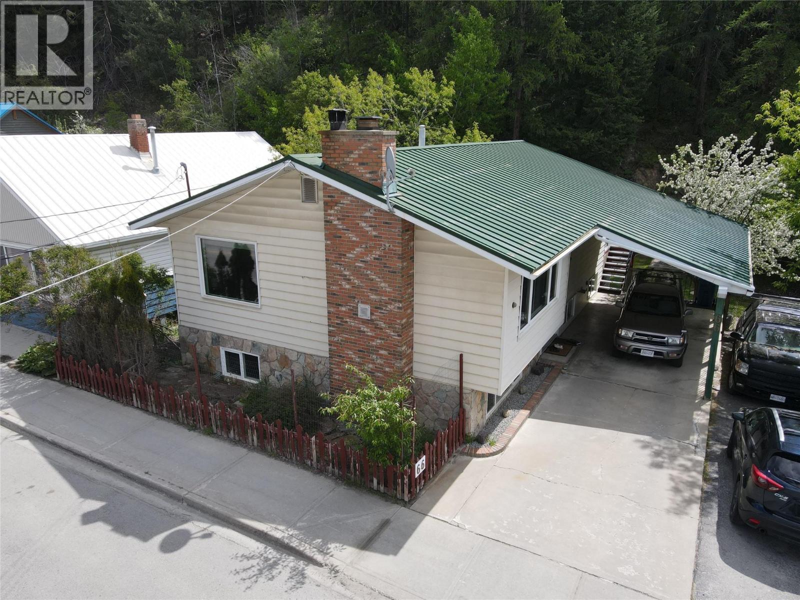66 WALLINGER Avenue, kimberley, British Columbia