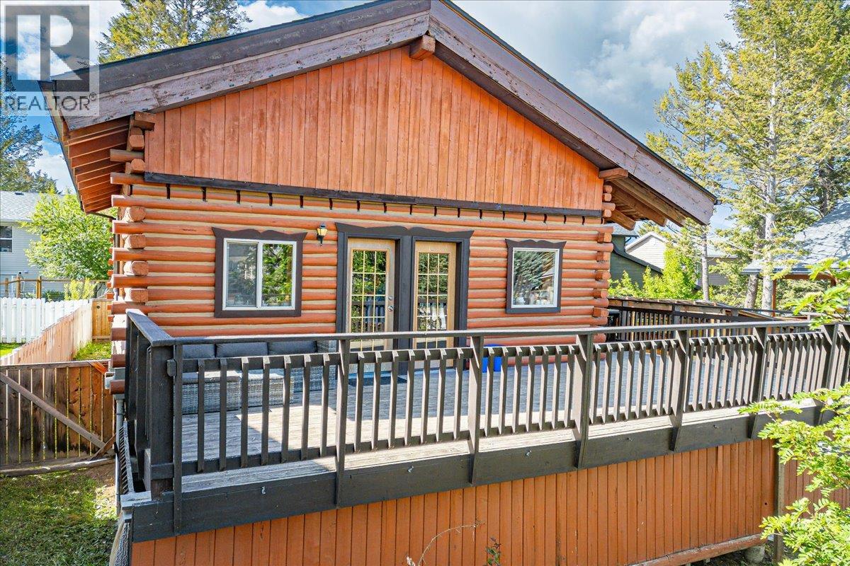 4764 FORSTERS LANDING Road, radium hot springs, British Columbia