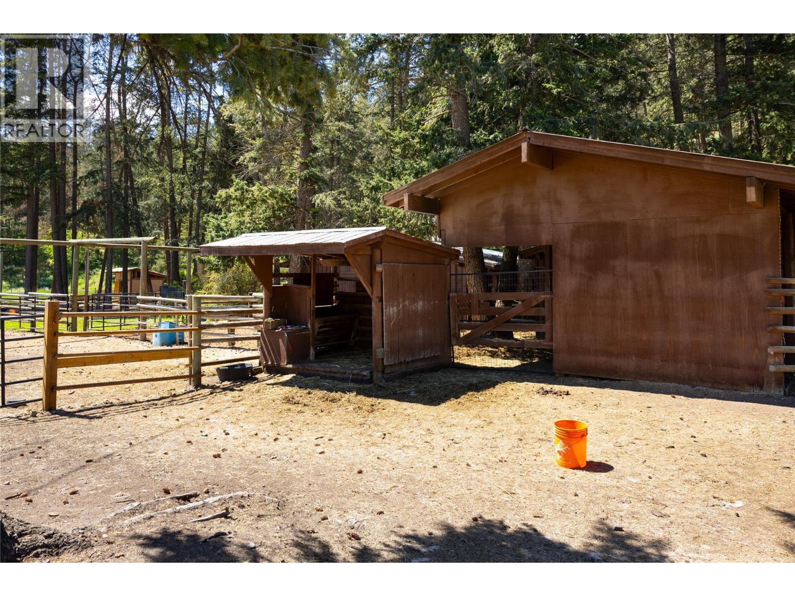 4644 97 Highway, Westwold, British Columbia  V0E 3B1 - Photo 33 - 10388676