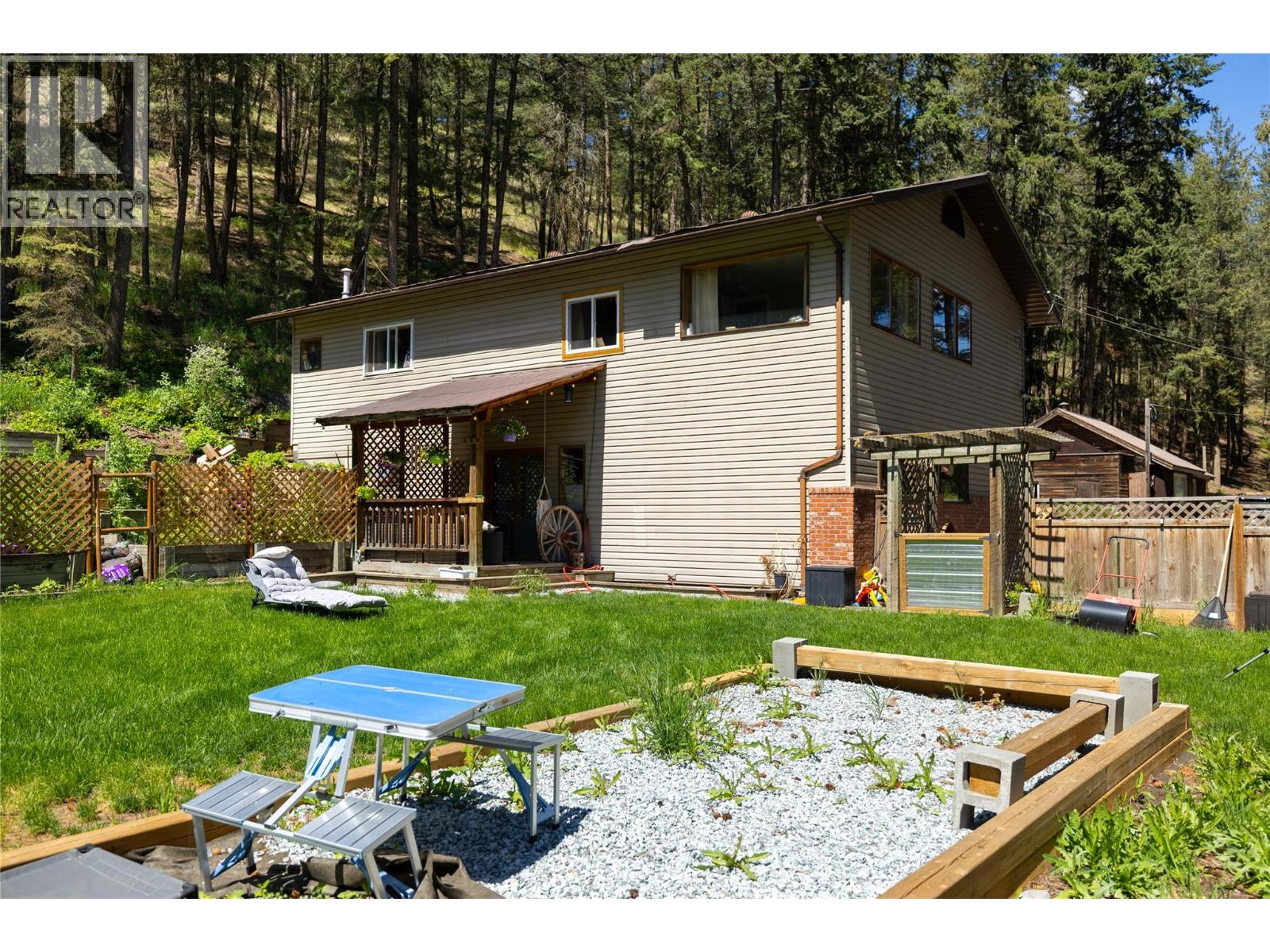 4644 97 Highway, Westwold, British Columbia  V0E 3B1 - Photo 27 - 10388399