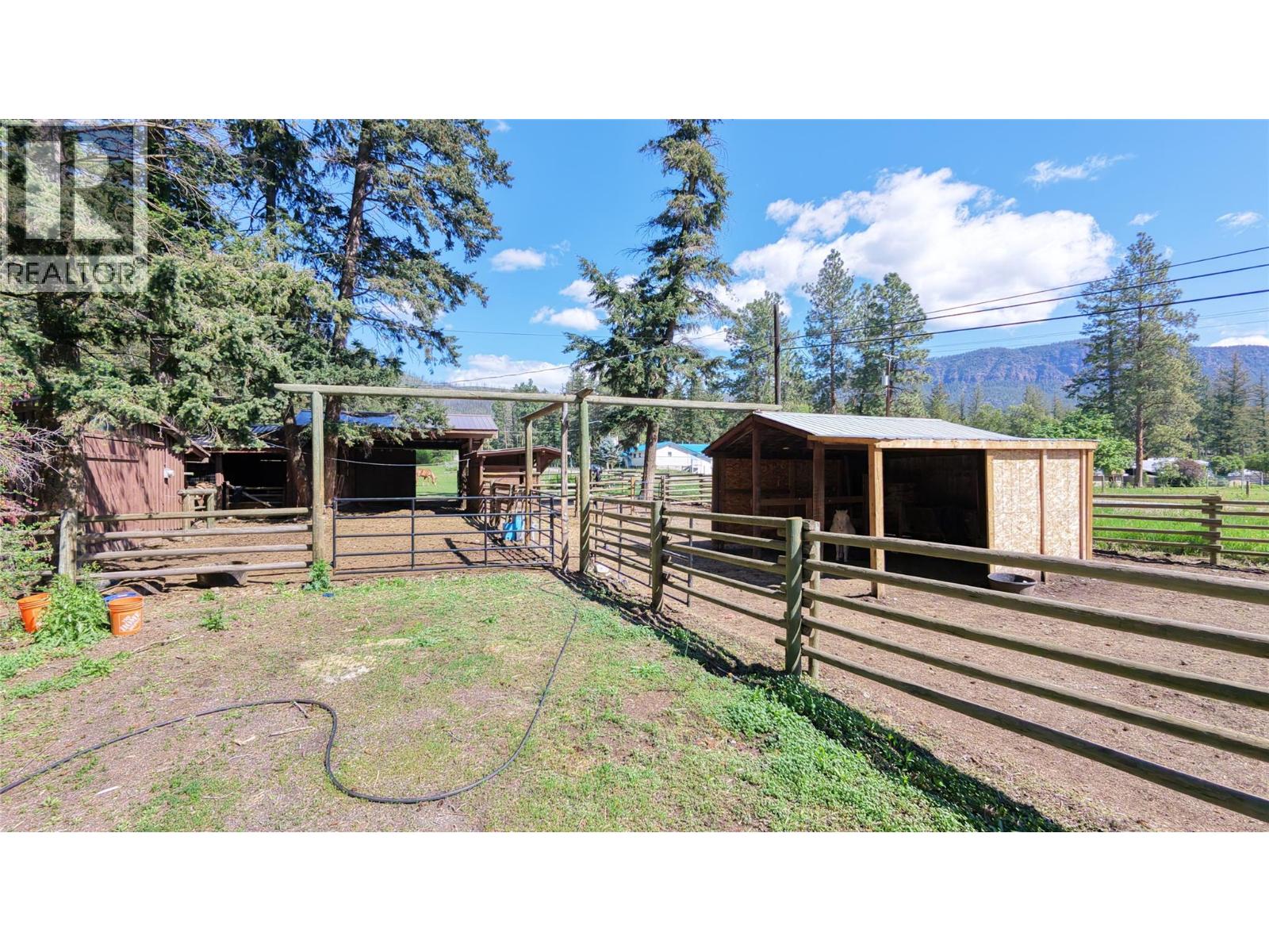 4644 97 Highway, Westwold, British Columbia  V0E 3B1 - Photo 47 - 10388399