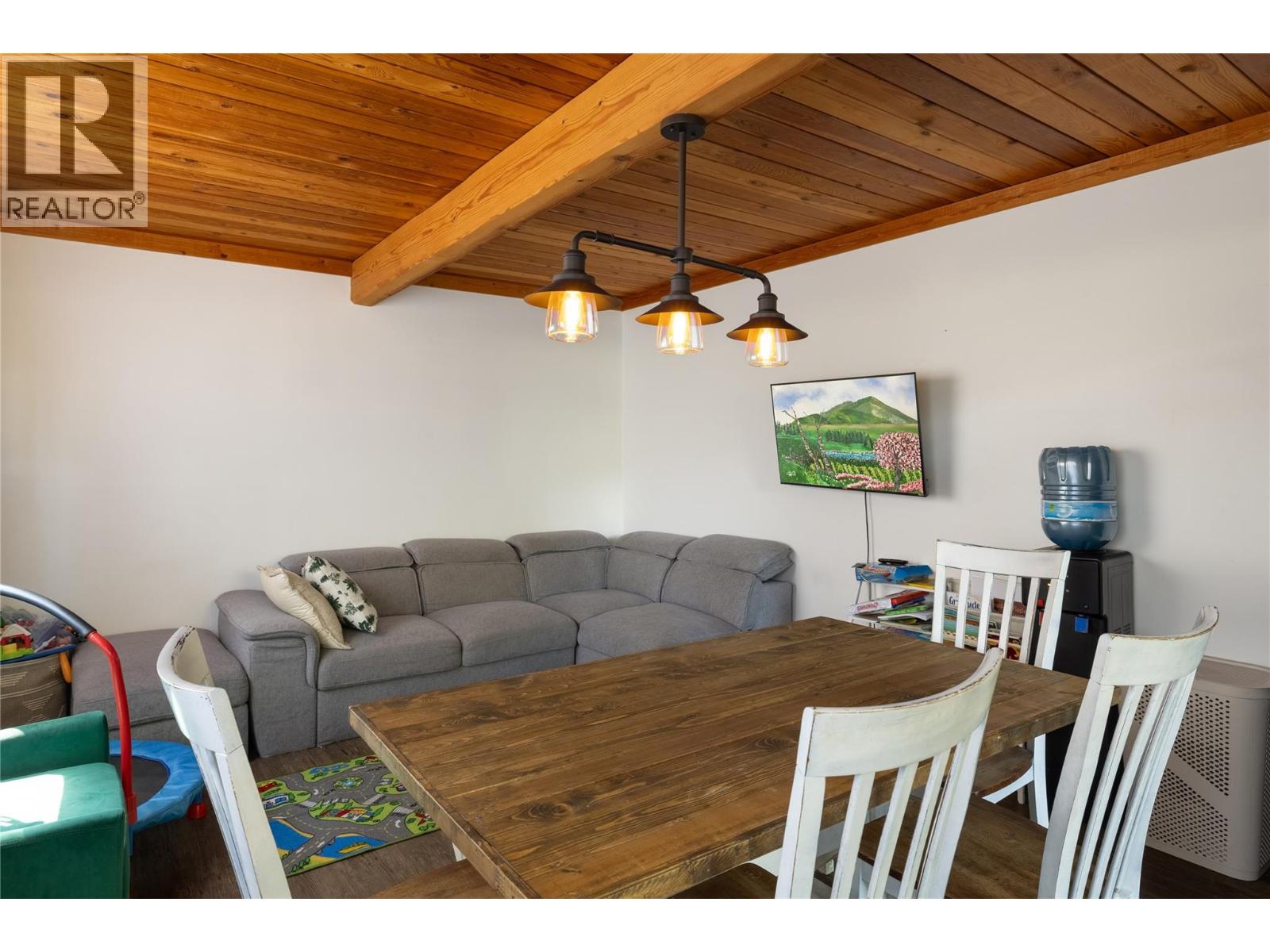 4644 97 Highway, Westwold, British Columbia  V0E 3B1 - Photo 7 - 10388399