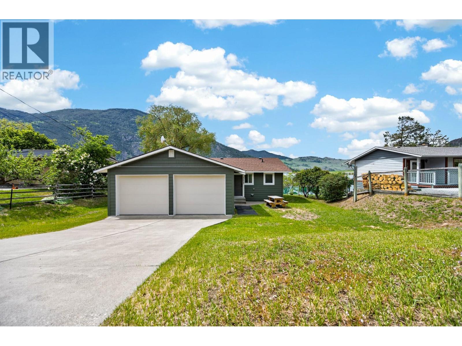 5508 Harmon Estates Road, Merritt, British Columbia  V1K 1B8 - Photo 2 - 10388680