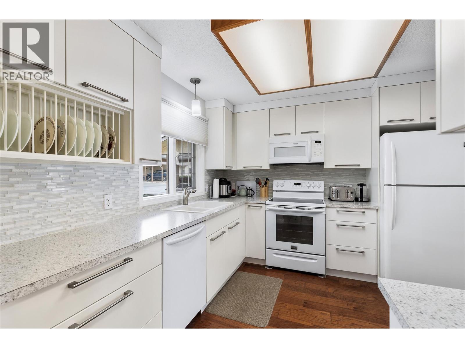 3930 20 Street Unit# 32, Vernon, British Columbia  V1T 4C9 - Photo 5 - 10387932