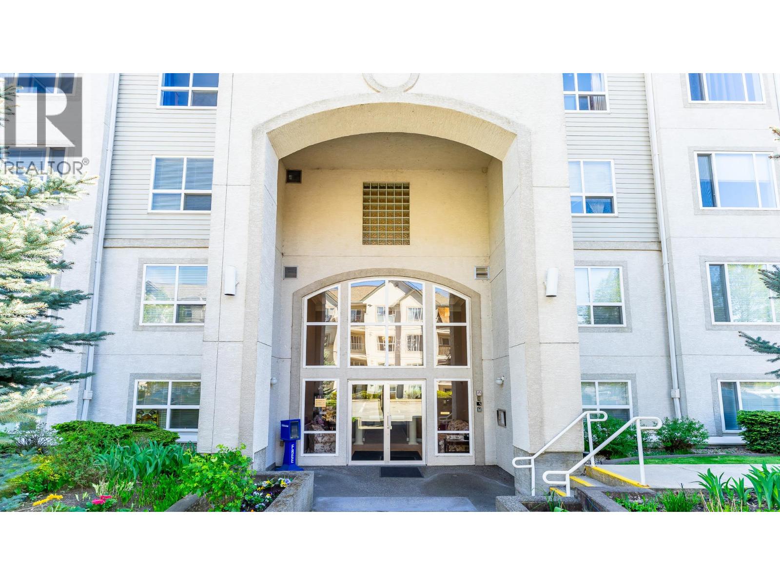 650 Third Street SW Unit# 408, salmon arm, British Columbia