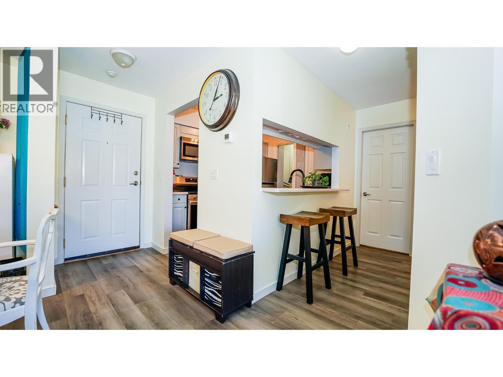 650 Third Street Sw Unit# 408, Salmon Arm, British Columbia  V1E 1P6 - Photo 2 - 10388699