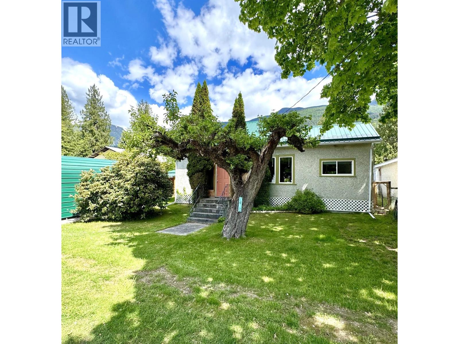 1410 Eastman Avenue, riondel, British Columbia