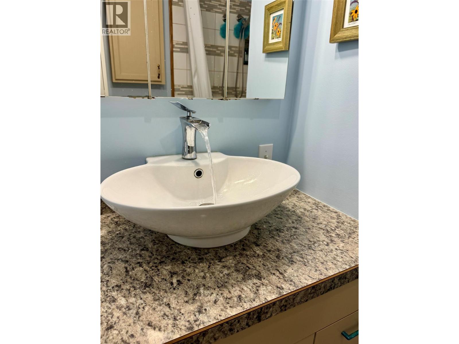 1410 Eastman Avenue, Riondel, British Columbia  V0B 2B0 - Photo 19 - 10388612
