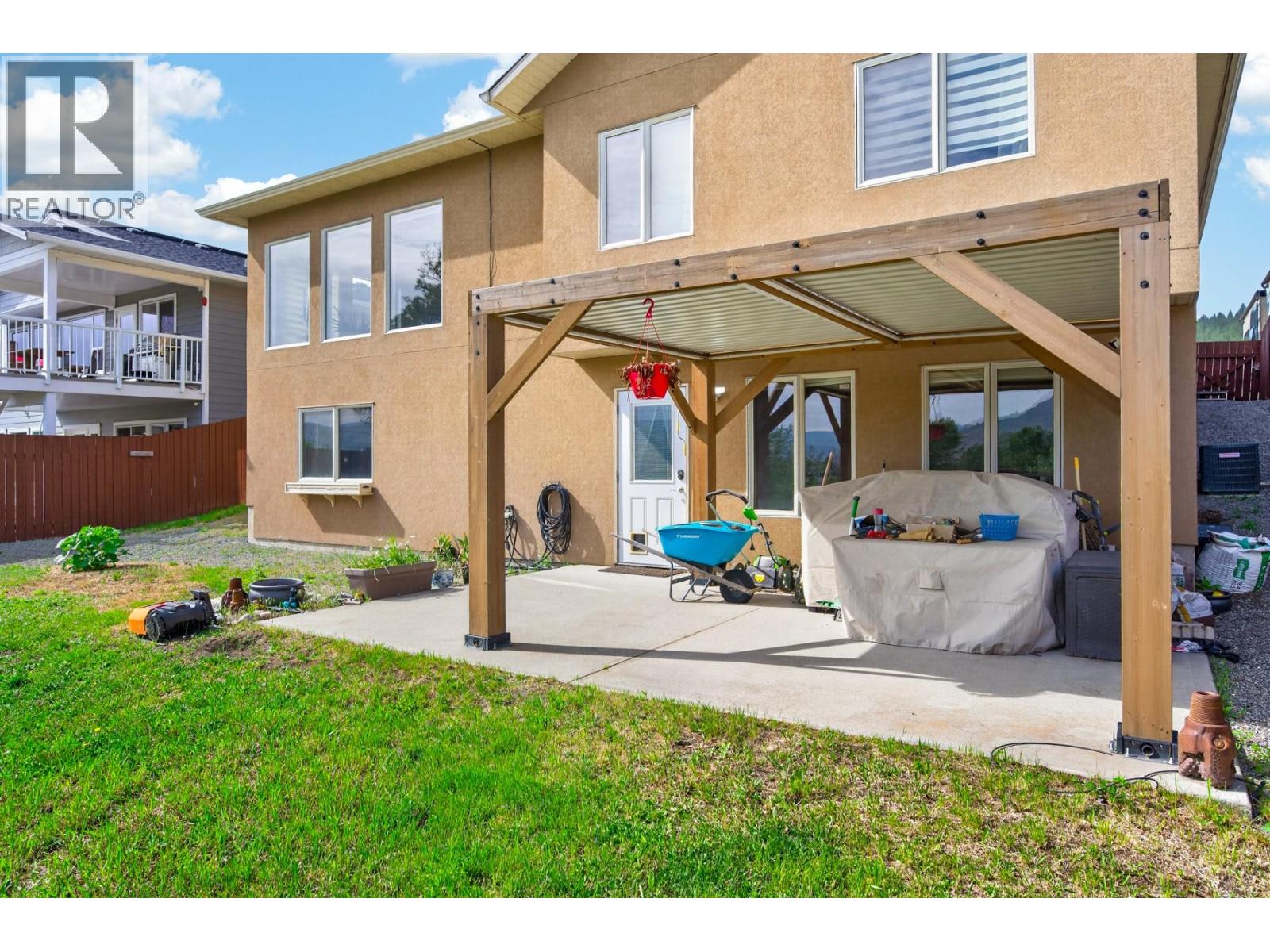 1616 Fir Road, Merritt, British Columbia  V1K 0A3 - Photo 3 - 10388700
