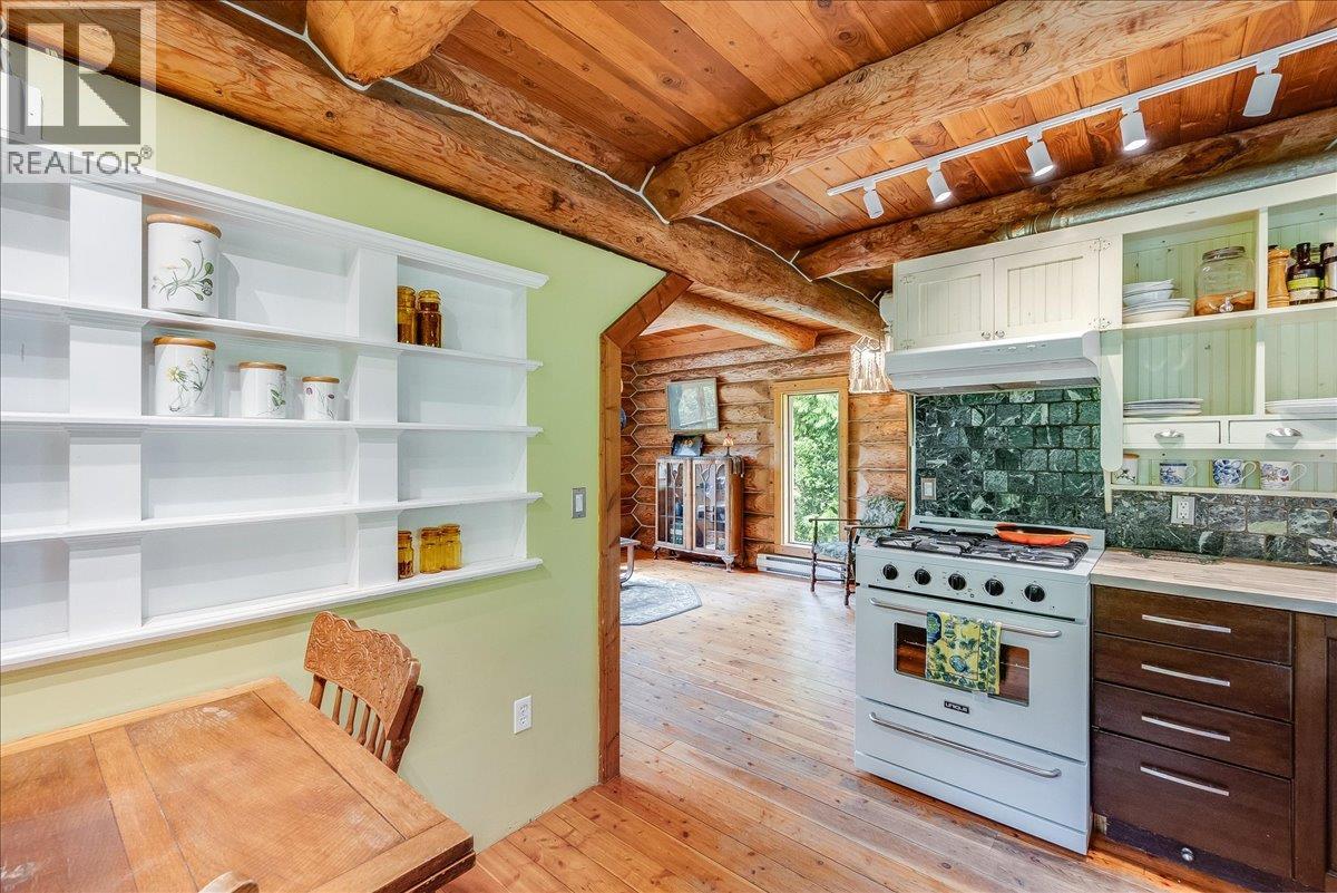 8907 Martens Road, Slocan, British Columbia  V0G 2C0 - Photo 16 - 10388581
