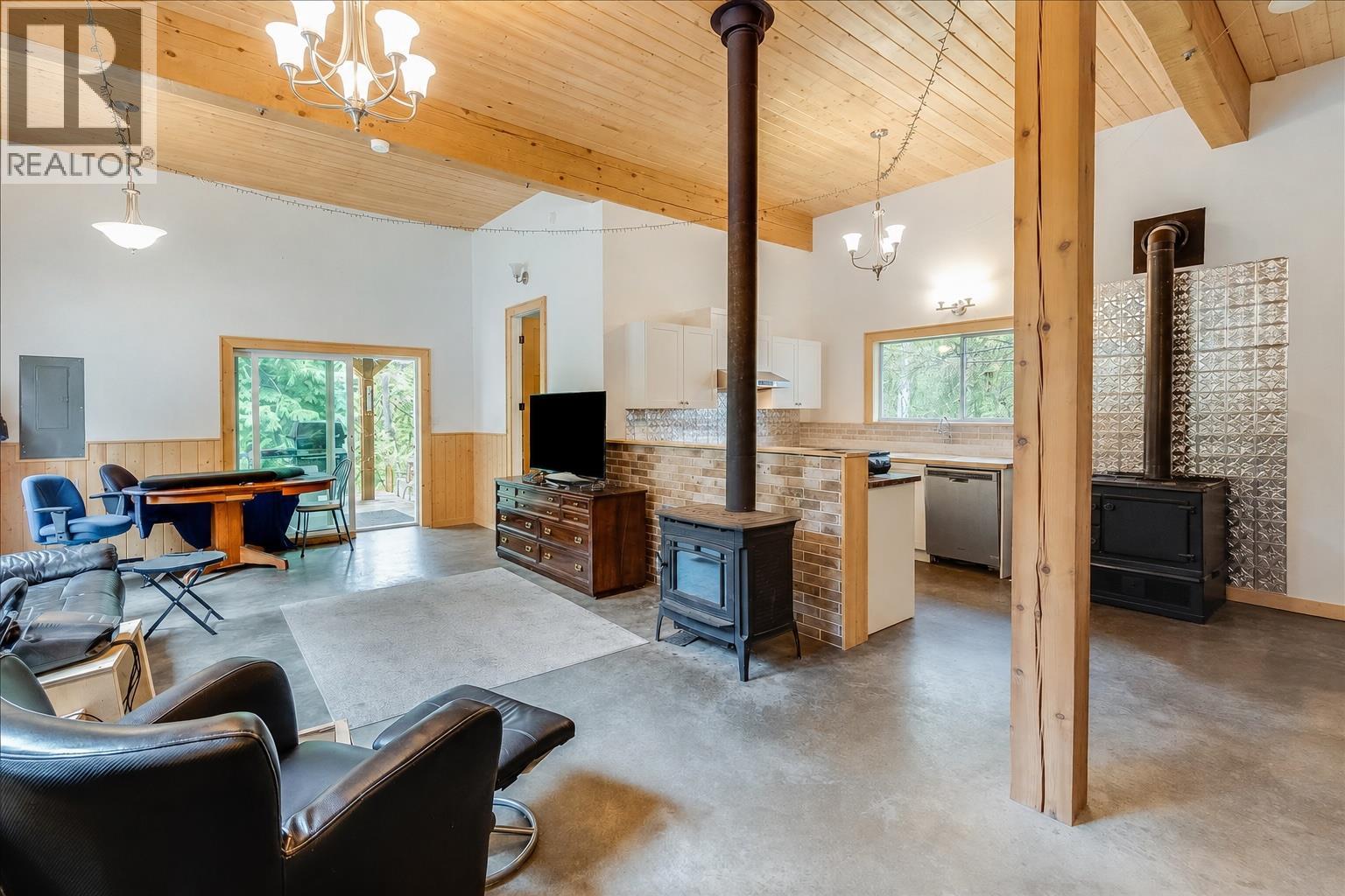 8907 Martens Road, Slocan, British Columbia  V0G 2C0 - Photo 28 - 10388581
