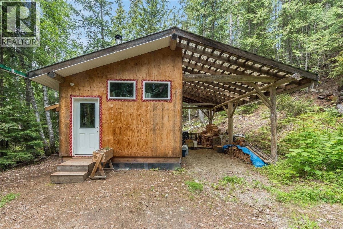 8907 Martens Road, Slocan, British Columbia  V0G 2C0 - Photo 47 - 10388581