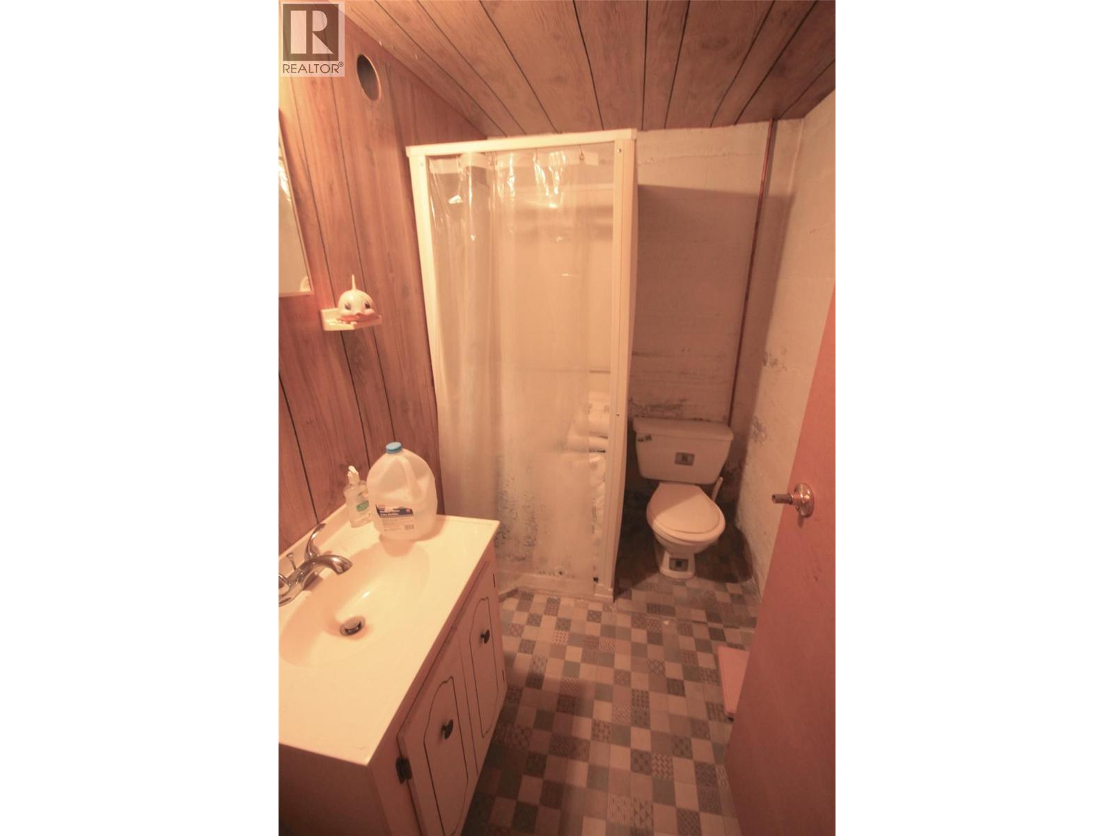 3208 35 Street, Vernon, British Columbia  V1T 6B7 - Photo 10 - 10388732