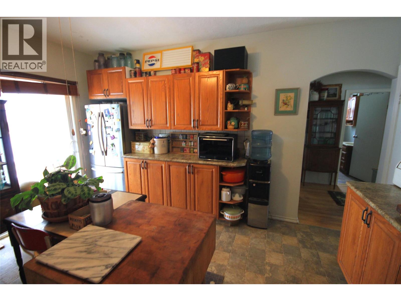 3208 35 Street, Vernon, British Columbia  V1T 6B7 - Photo 2 - 10388732