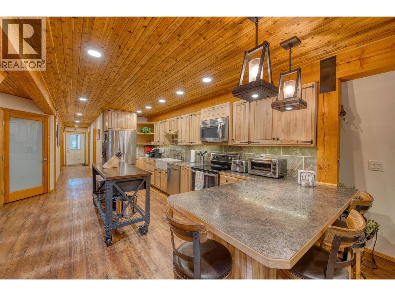 790/770 Jackfish Lake Road, Chetwynd, British Columbia  V0C 1J0 - Photo 10 - 10388534