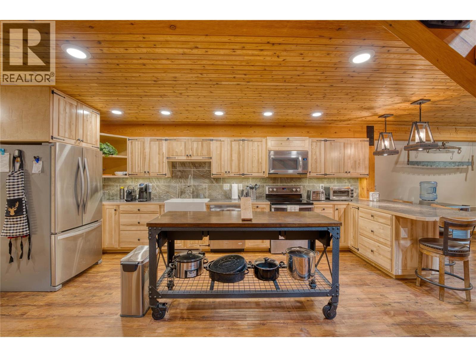 790/770 Jackfish Lake Road, Chetwynd, British Columbia  V0C 1J0 - Photo 5 - 10388534
