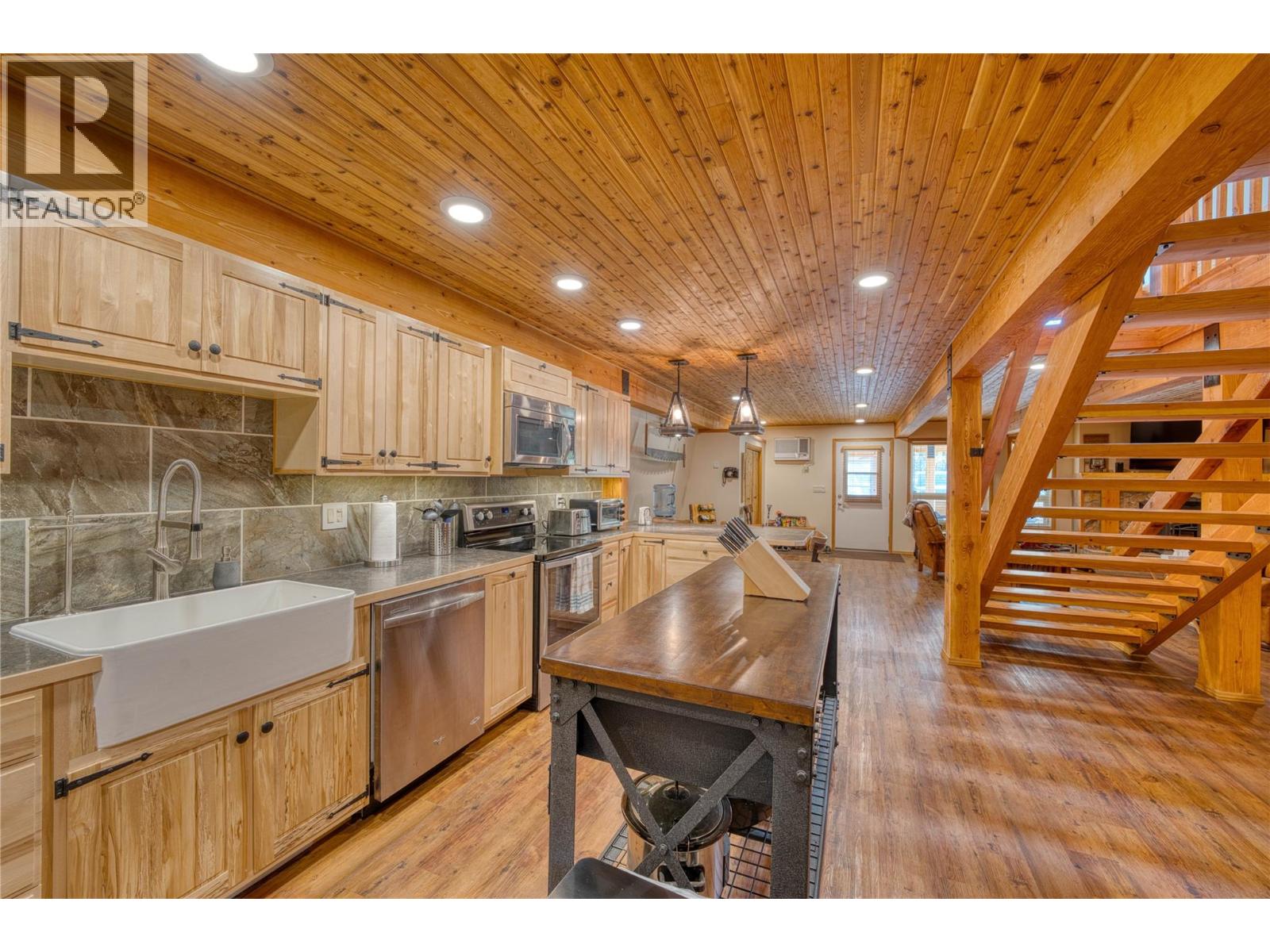 790/770 Jackfish Lake Road, Chetwynd, British Columbia  V0C 1J0 - Photo 6 - 10388534
