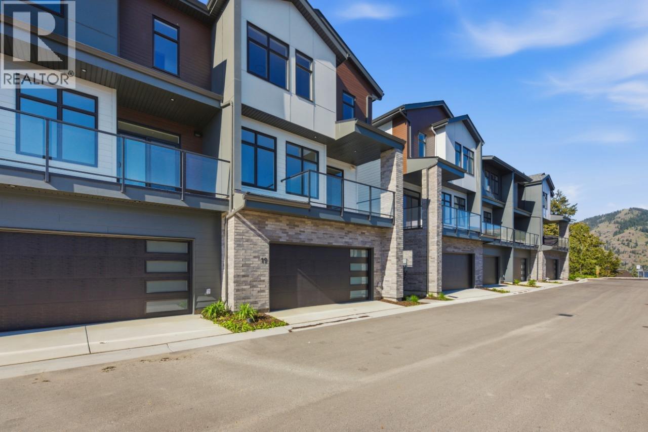 7599 Klinger Road Unit# 19, Okanagan Landing, British Columbia  V1H 0B2 - Photo 2 - 10388582