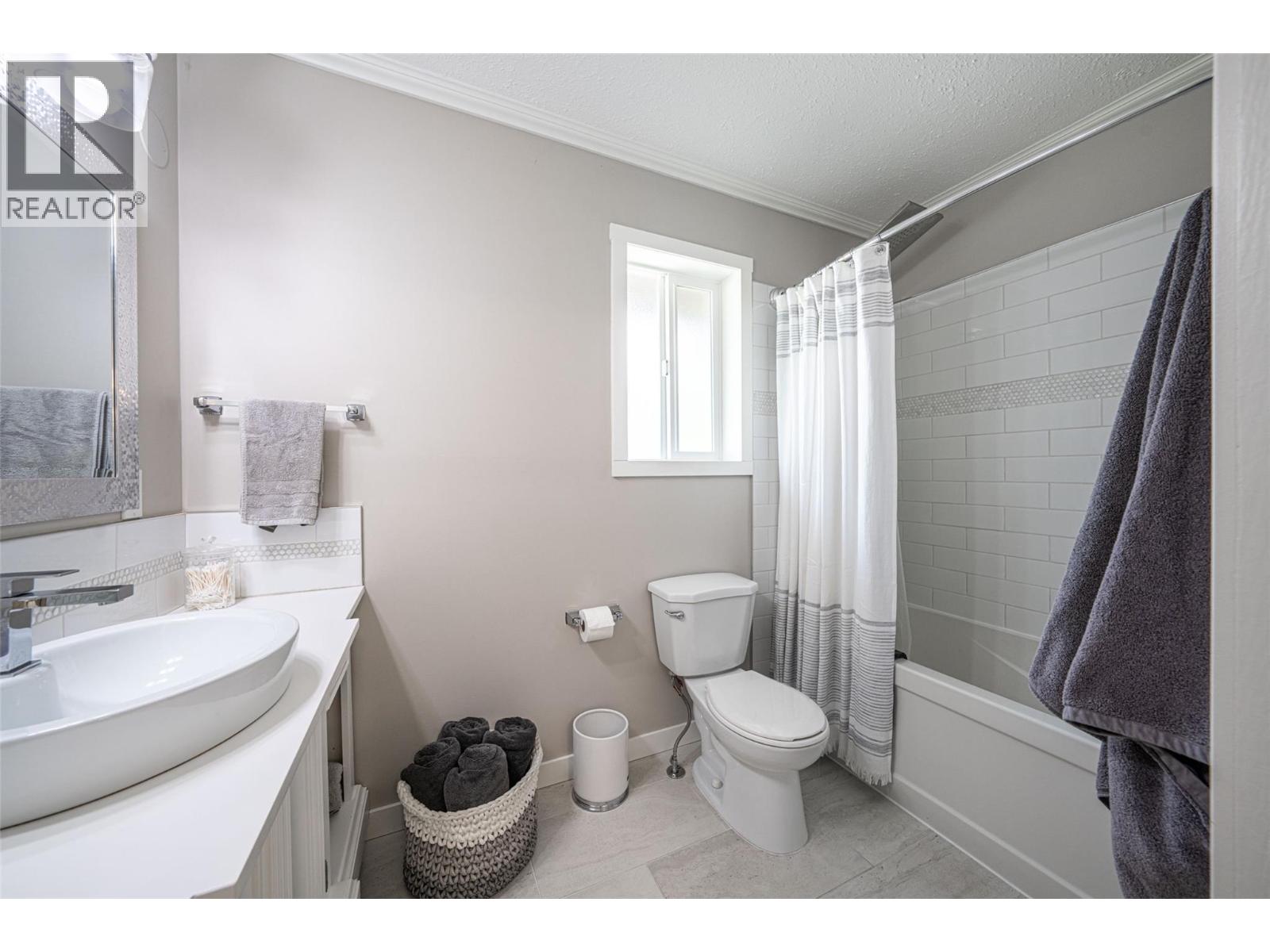 1204 42 Avenue, Vernon, British Columbia  V1T 7Y9 - Photo 51 - 10387930