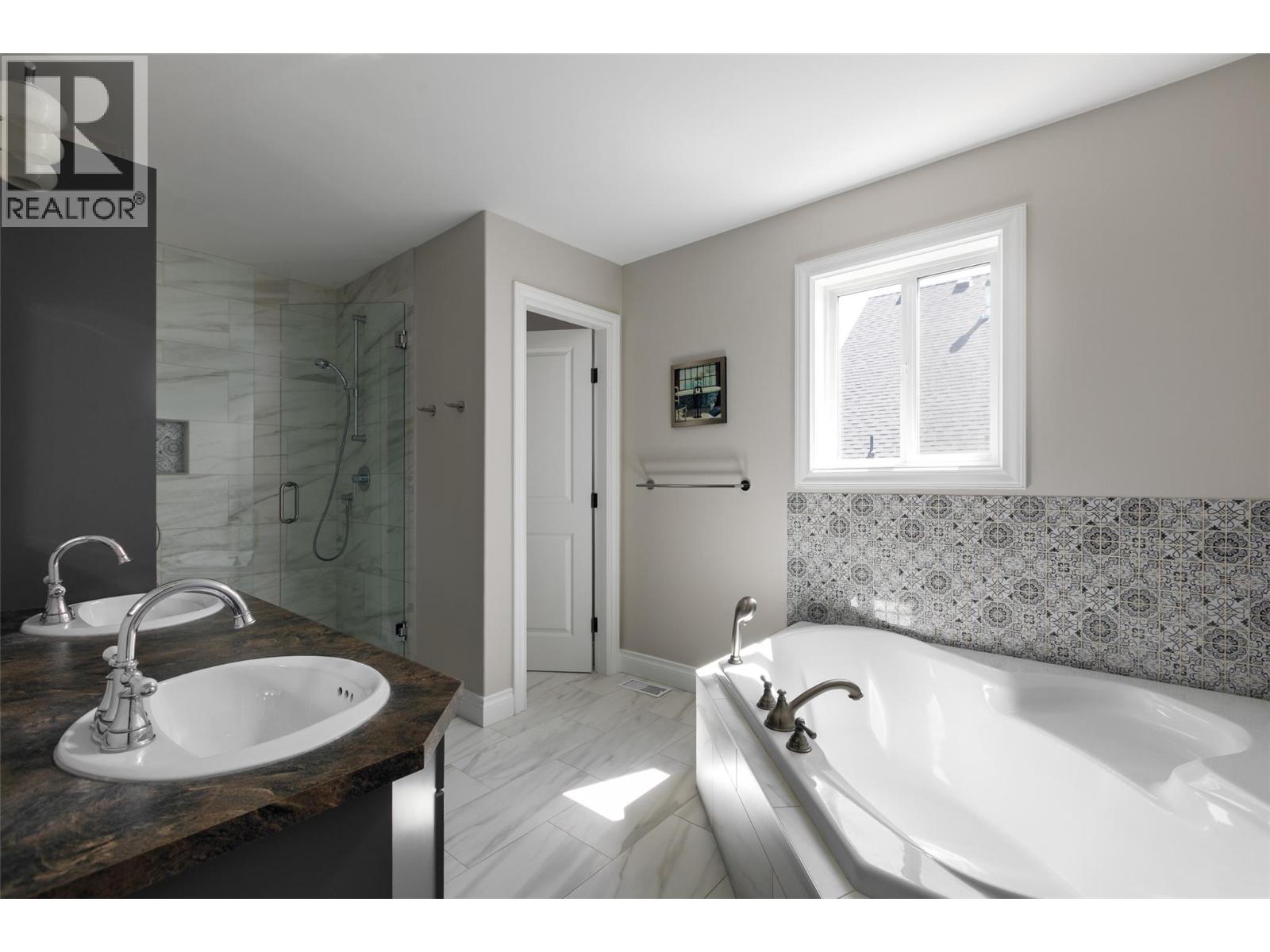 4830 Westridge Drive, Kelowna, British Columbia  V1W 3B4 - Photo 27 - 10388714