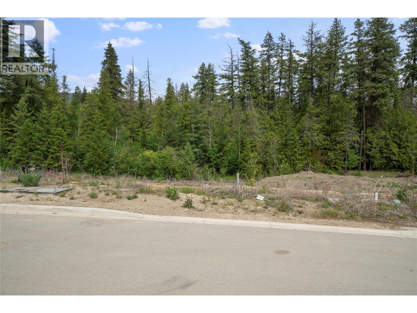 4301 69 Avenue NE, salmon arm, British Columbia