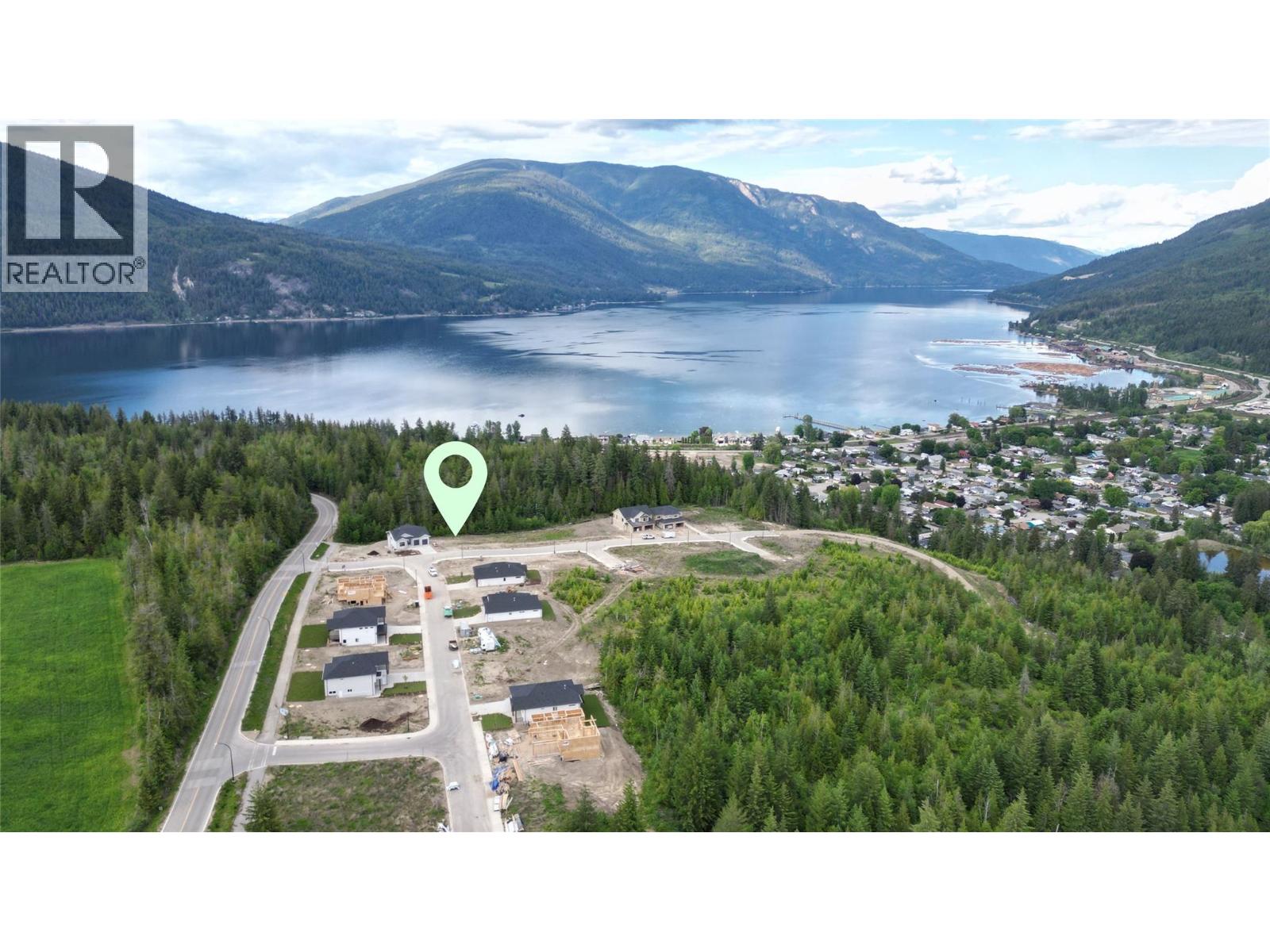 4231 69 Avenue Ne, Salmon Arm, British Columbia  V0E 1K0 - Photo 3 - 10388661