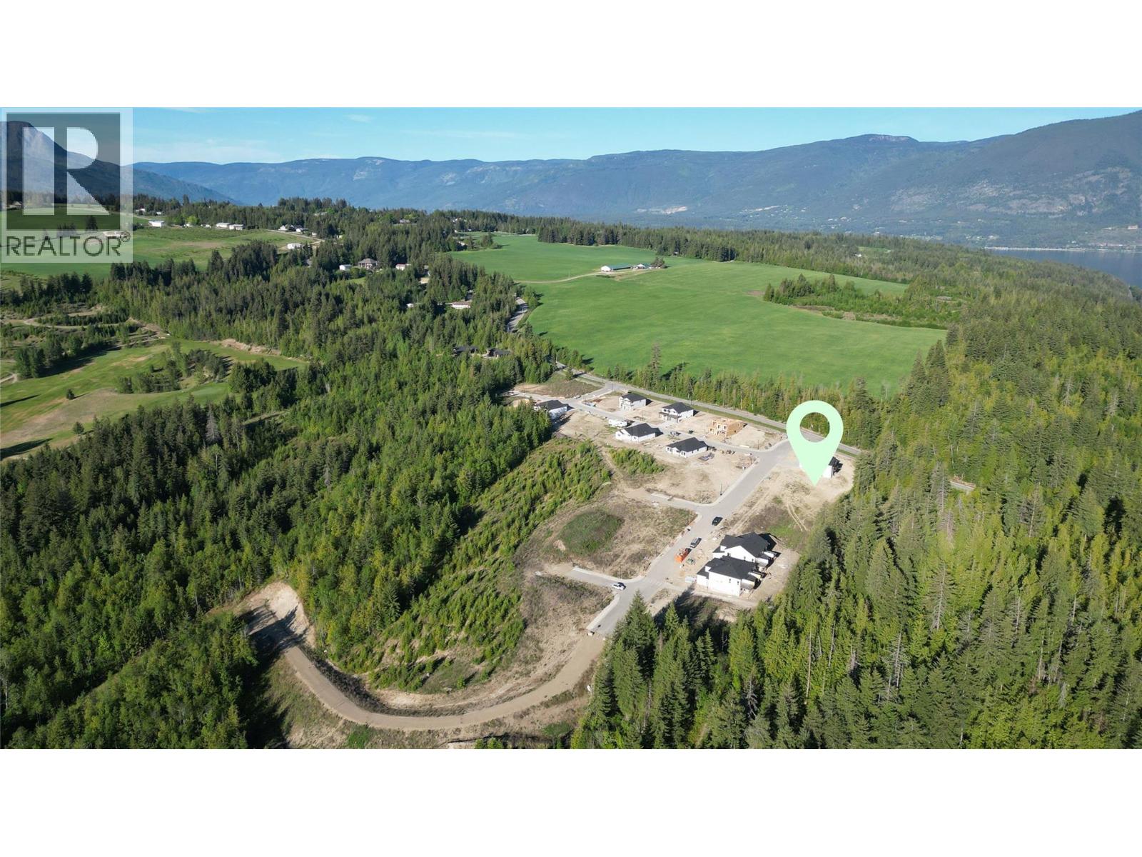 4231 69 Avenue Ne, Salmon Arm, British Columbia  V0E 1K0 - Photo 4 - 10388661