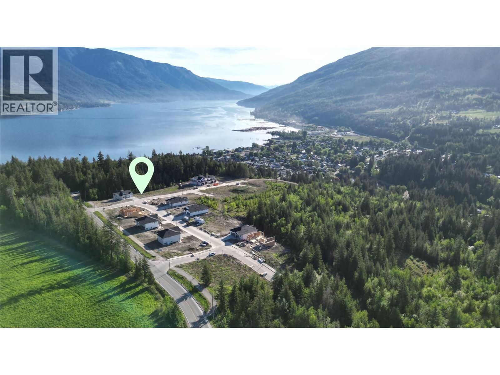 4231 69 Avenue Ne, Salmon Arm, British Columbia  V0E 1K0 - Photo 5 - 10388661