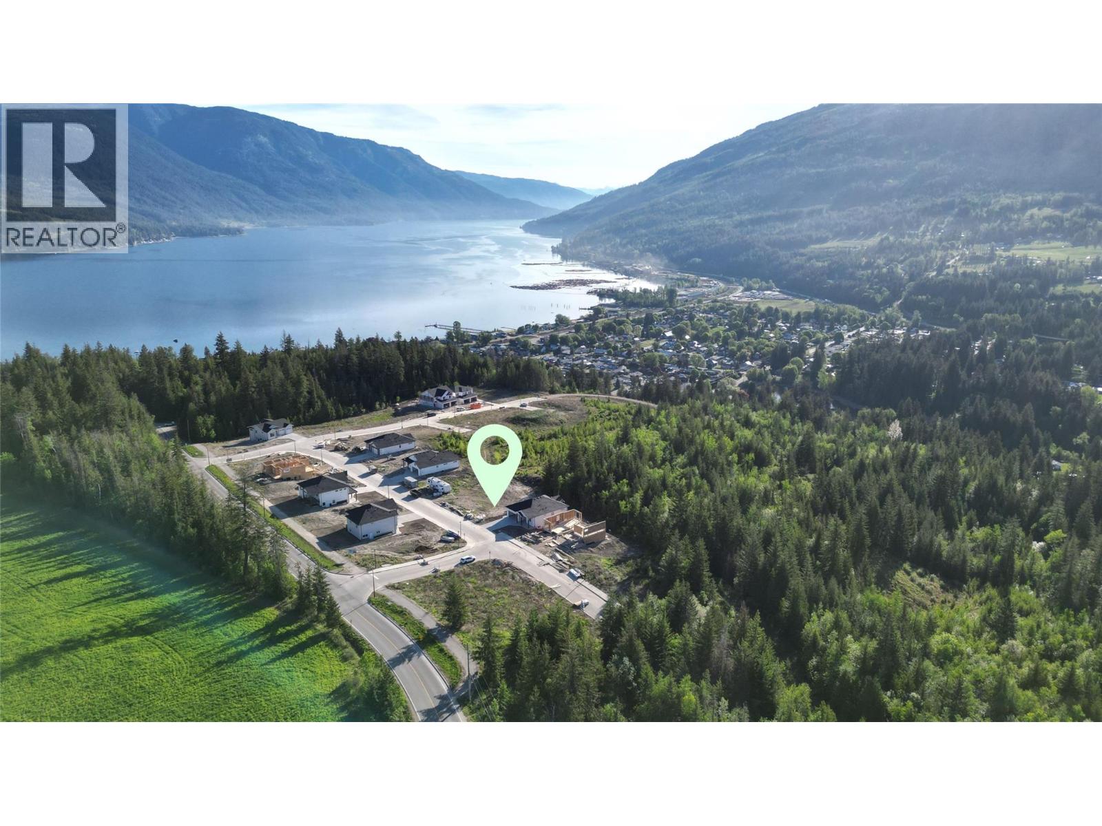 6810 42 Street Ne, Salmon Arm, British Columbia  V0E 1K0 - Photo 3 - 10388650