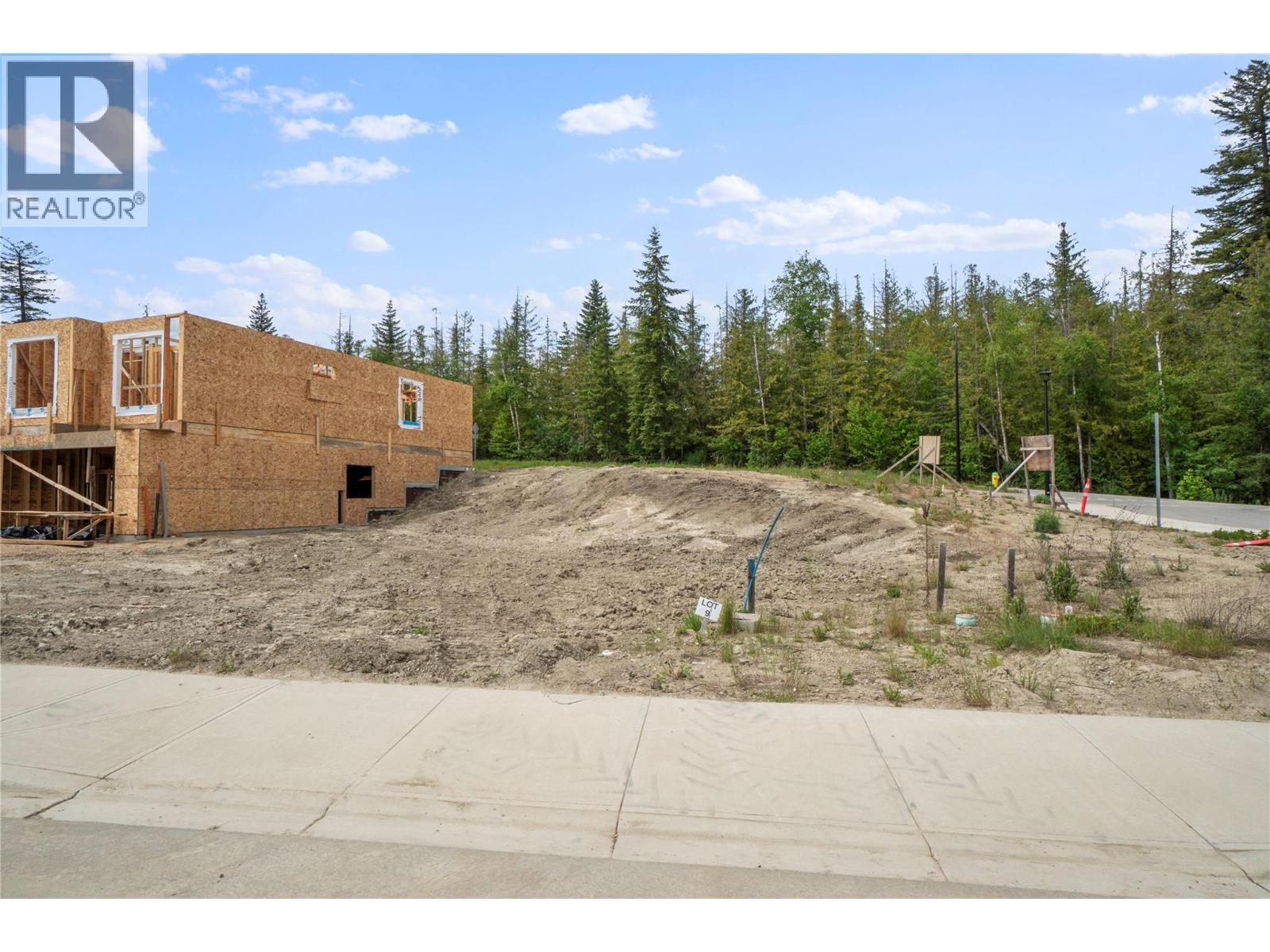 6951 42 Street Ne, Salmon Arm, British Columbia  V0E 1K0 - Photo 7 - 10388648
