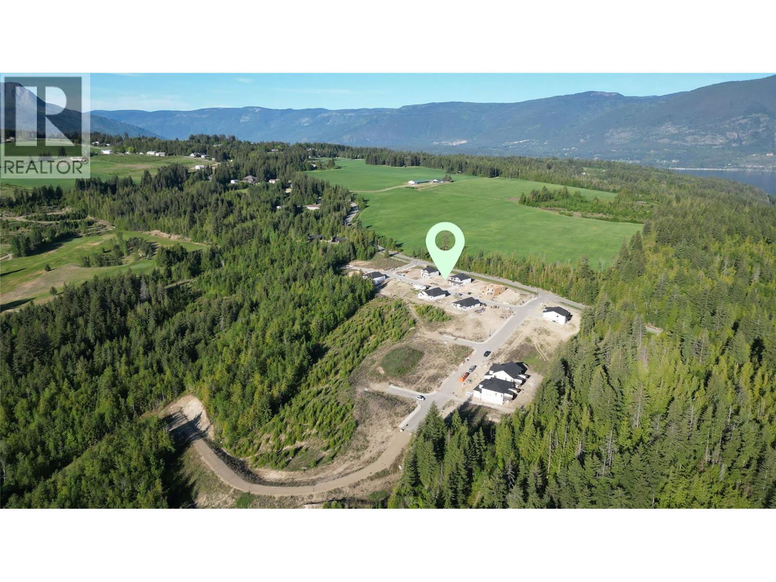 6831 42 Street NE, salmon arm, British Columbia
