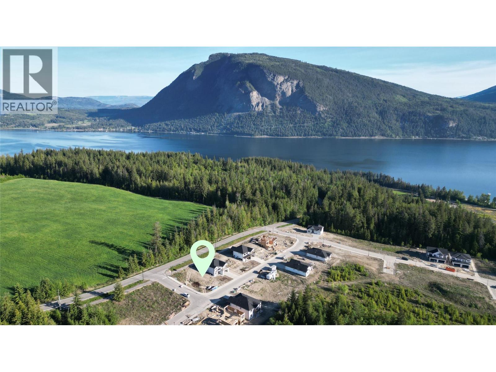 6811 42 Street NE, salmon arm, British Columbia