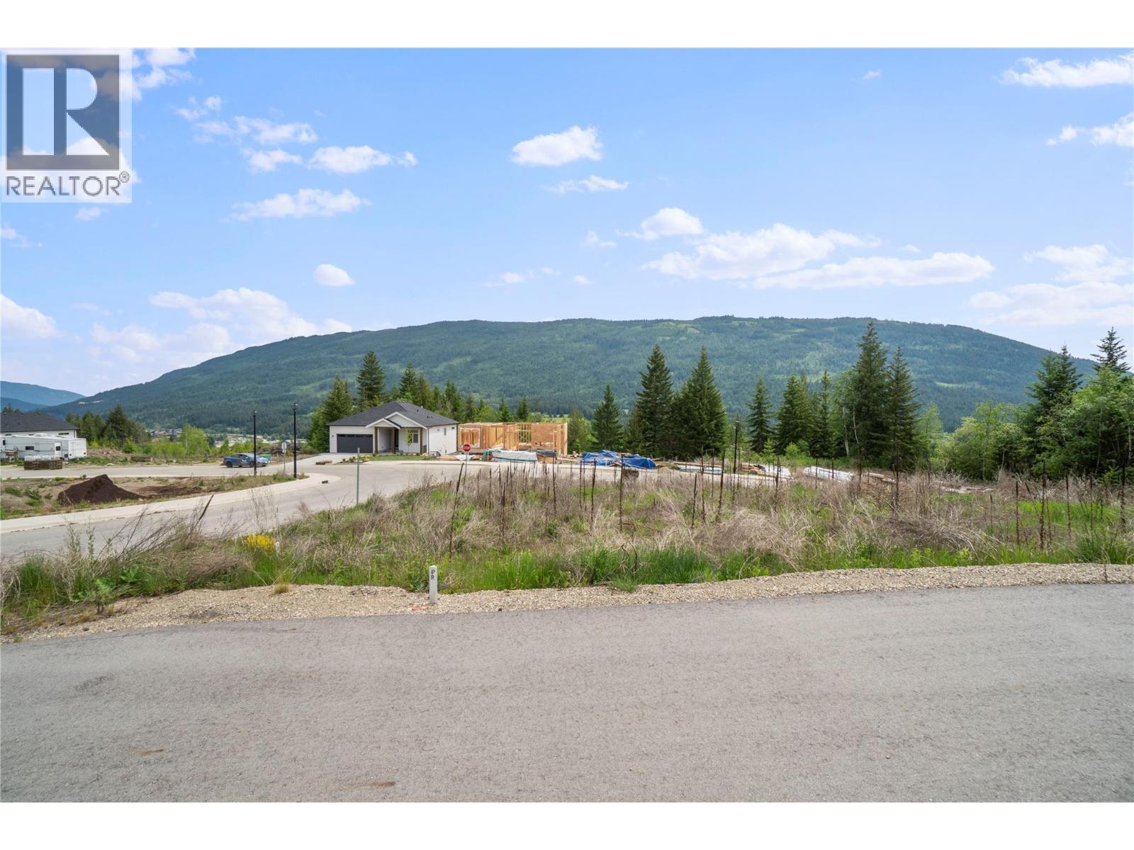 6741 42 Street Ne, Salmon Arm, British Columbia  V0E 1K0 - Photo 6 - 10388460