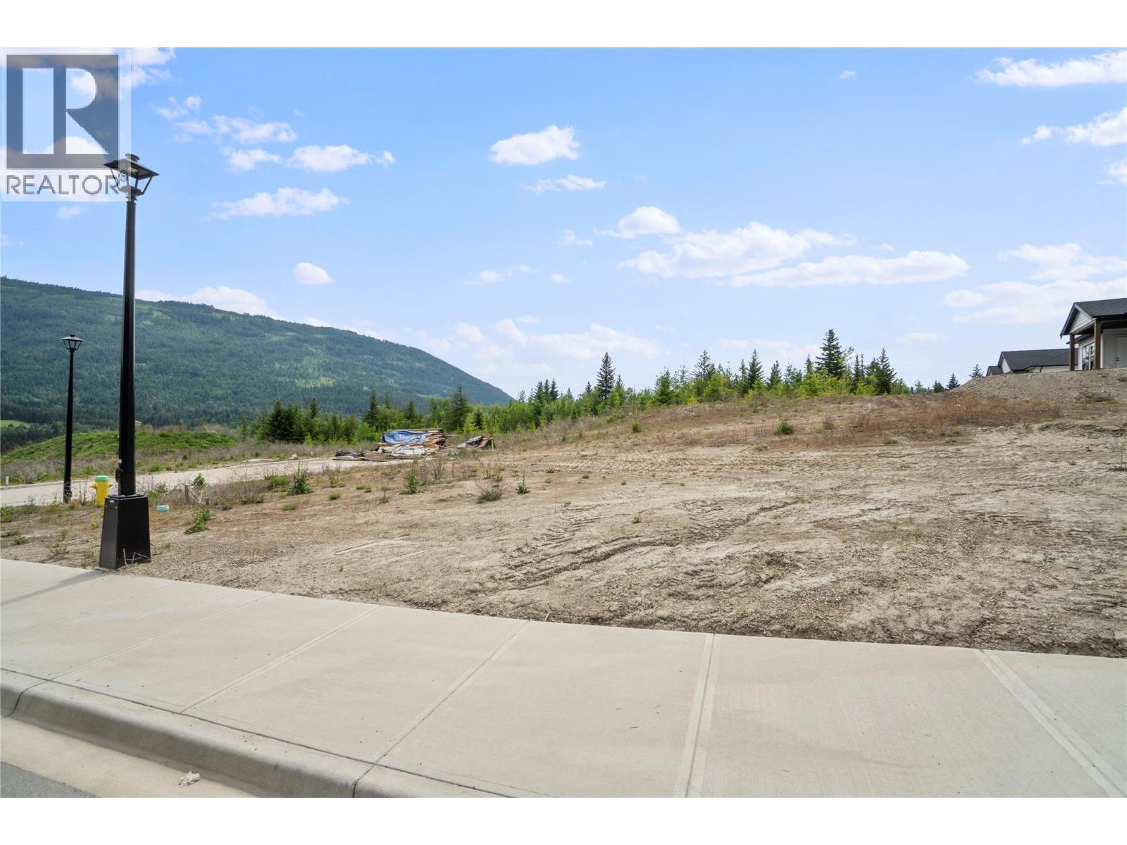6951 43 Street Ne, Salmon Arm, British Columbia  V0E 1K0 - Photo 3 - 10388667