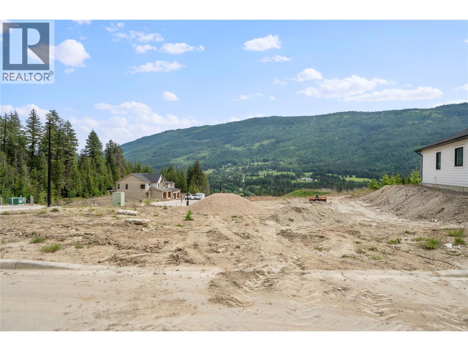 6950 42 Street NE, salmon arm, British Columbia