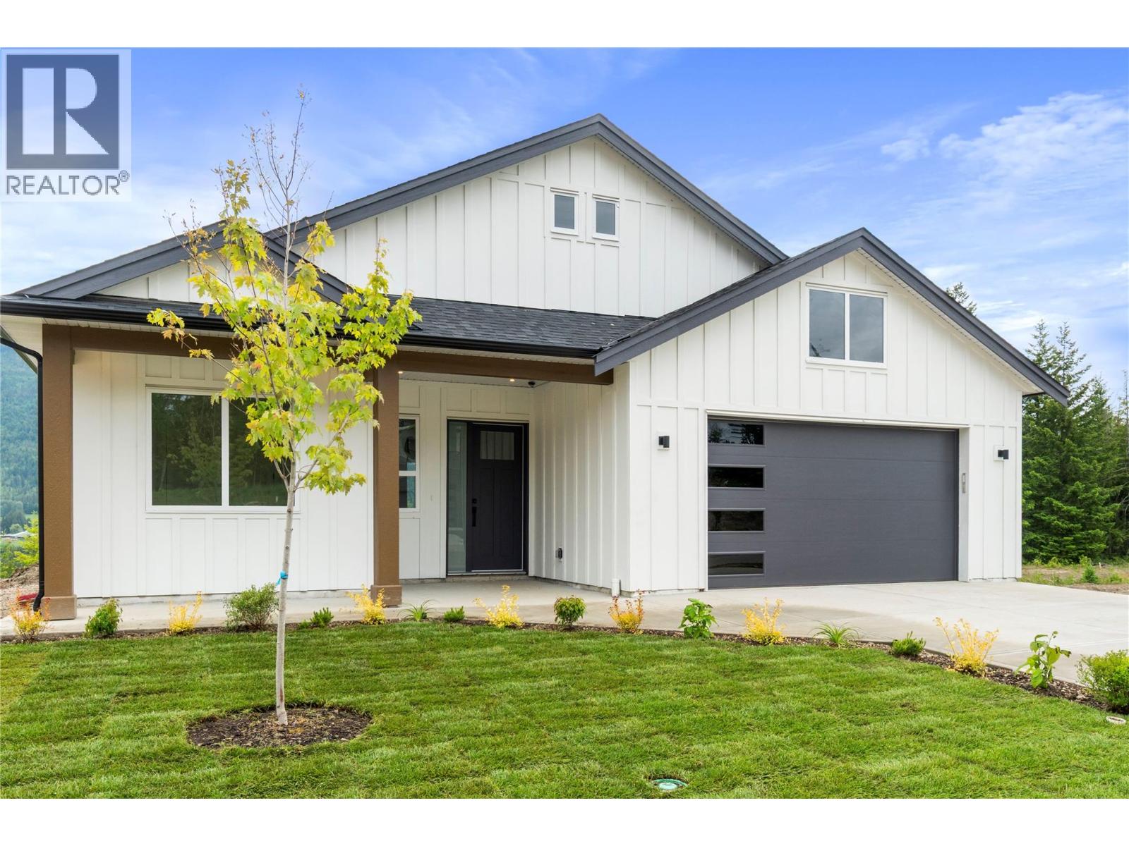 6840 42 Street NE, salmon arm, British Columbia