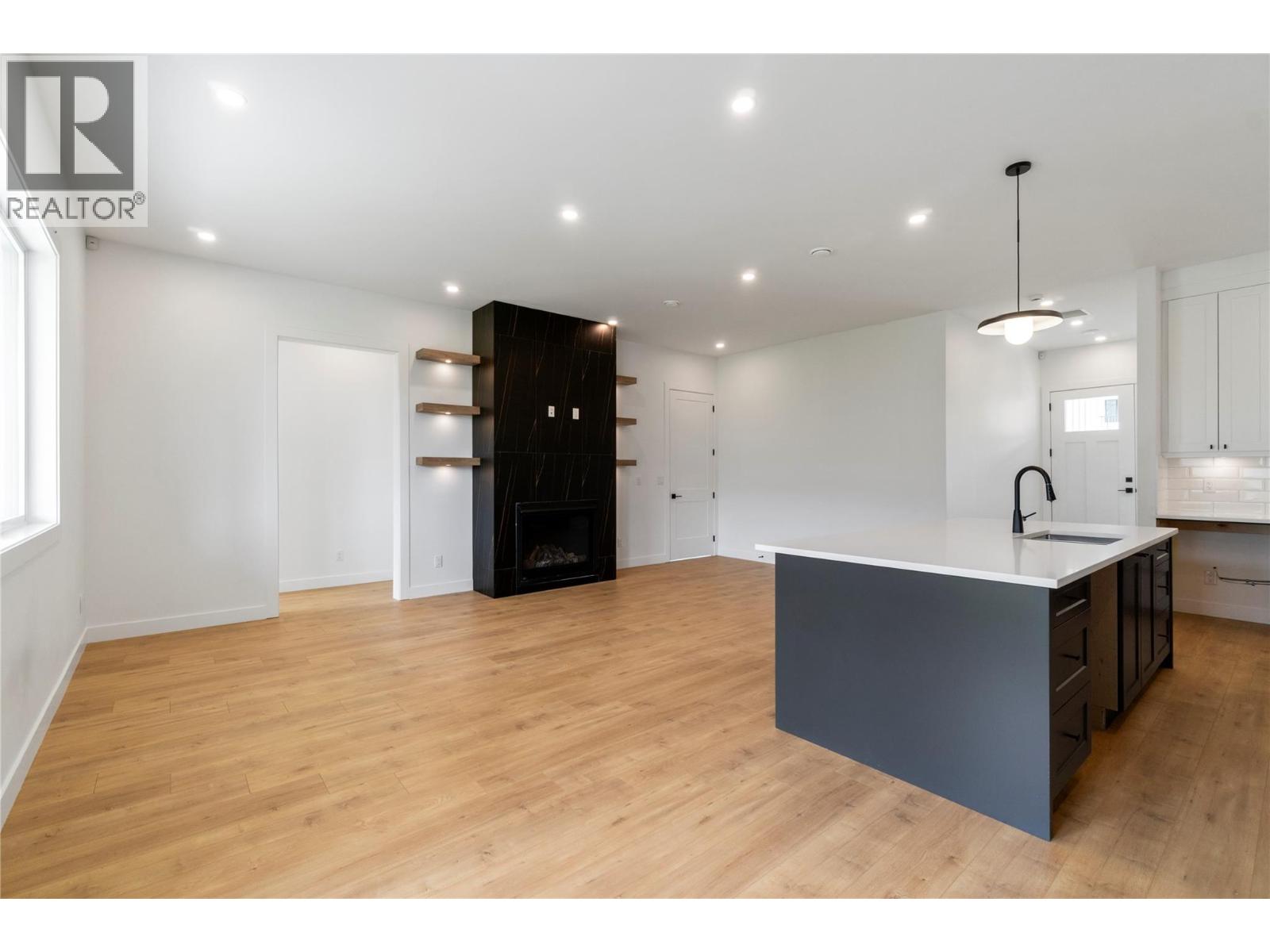 6840 42 Street Ne, Salmon Arm, British Columbia  V0E 1K0 - Photo 10 - 10388624