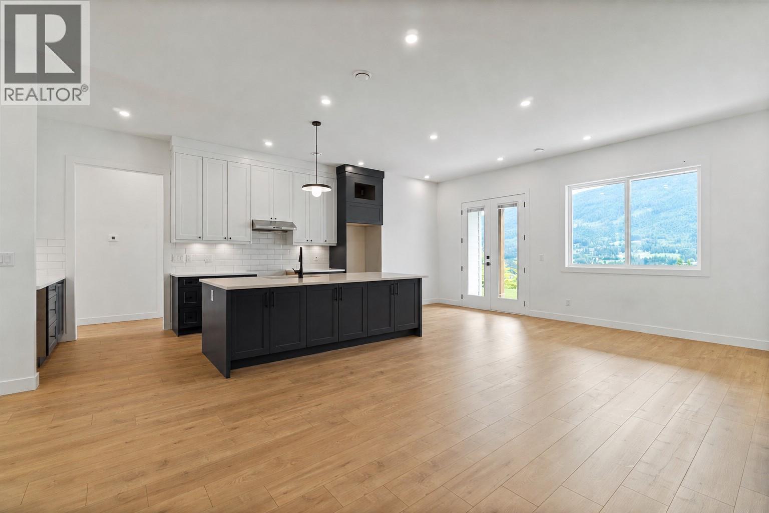 6840 42 Street Ne, Salmon Arm, British Columbia  V0E 1K0 - Photo 6 - 10388624