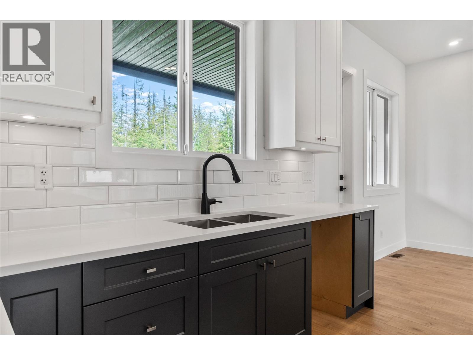 6841 42 Street Ne, Salmon Arm, British Columbia  V0E 1K0 - Photo 19 - 10388621