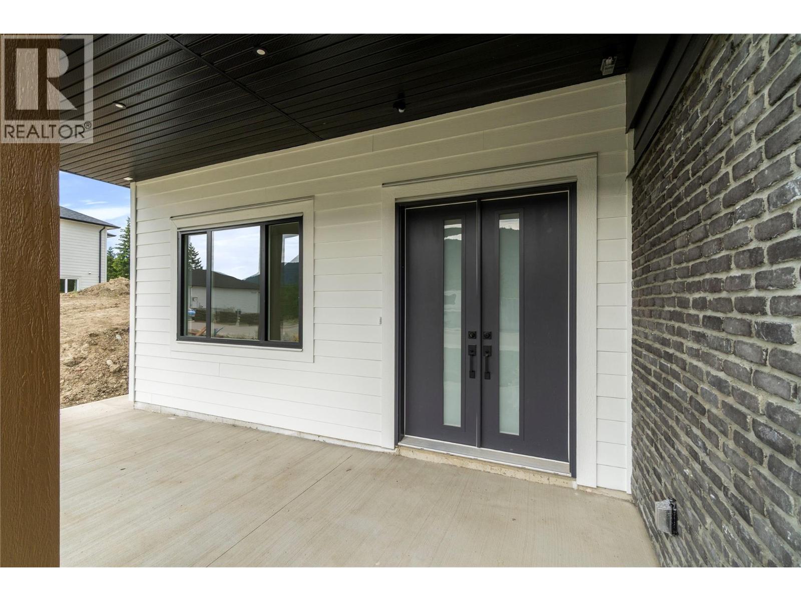 6841 42 Street Ne, Salmon Arm, British Columbia  V0E 1K0 - Photo 5 - 10388621