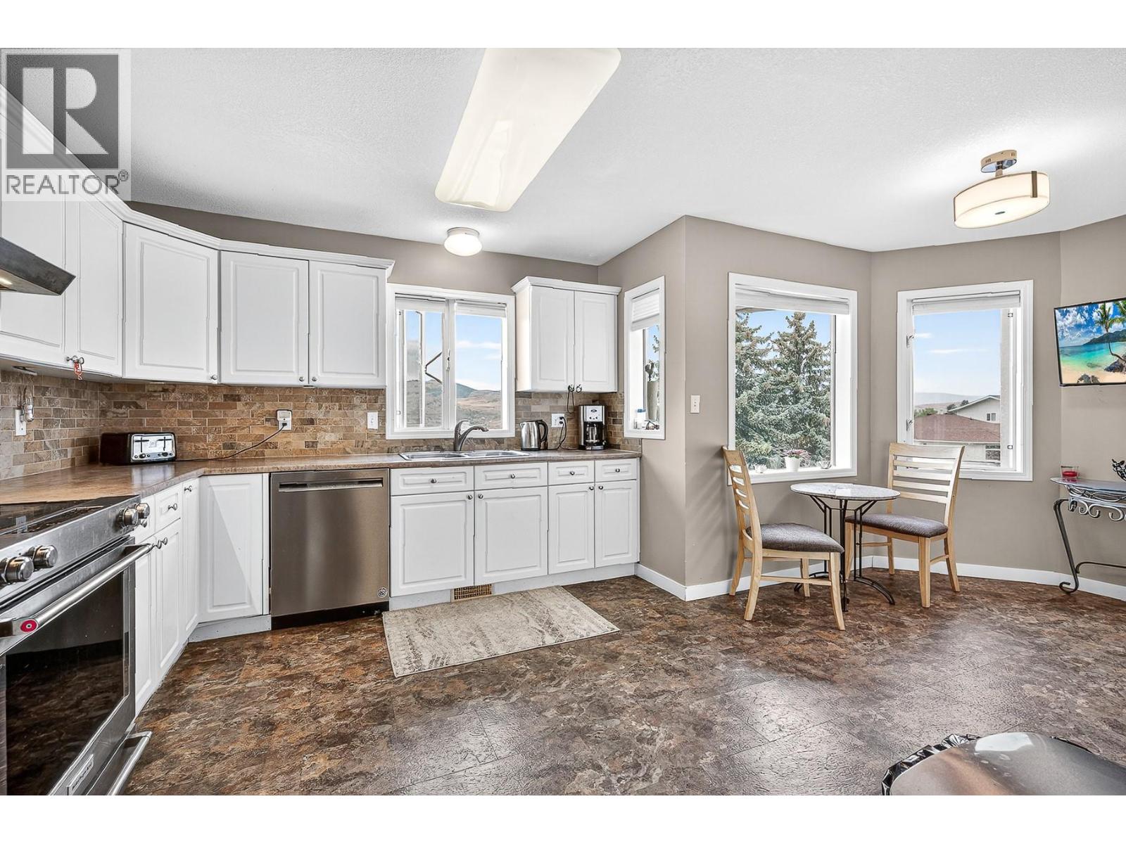 4221 Wellington Drive, Vernon, British Columbia  V1T 9H7 - Photo 13 - 10388743