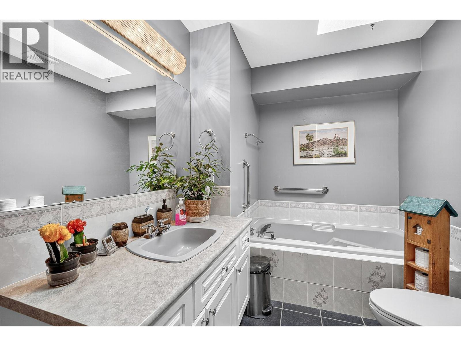 4221 Wellington Drive, Vernon, British Columbia  V1T 9H7 - Photo 36 - 10388743