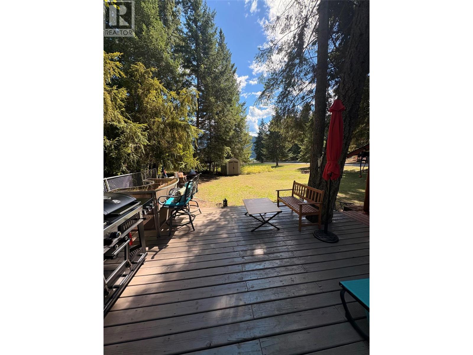 7520 Broadwater Road, Castlegar, British Columbia  V1N 4V8 - Photo 10 - 10388718