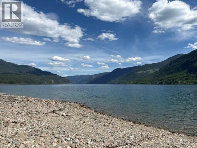 7520 Broadwater Road, Castlegar, British Columbia  V1N 4V8 - Photo 16 - 10388718