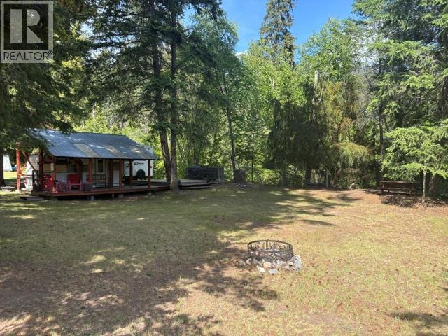 7520 Broadwater Road, Castlegar, British Columbia  V1N 4V8 - Photo 3 - 10388718