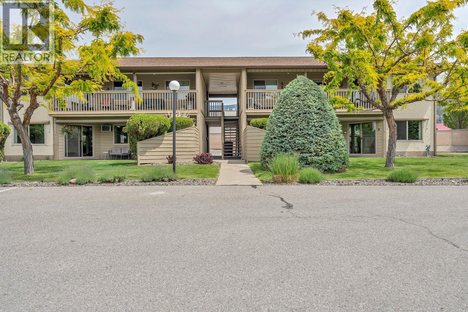 1830 Atkinson Street Unit# 201, Penticton, British Columbia  V2A 7M6 - Photo 2 - 10388227