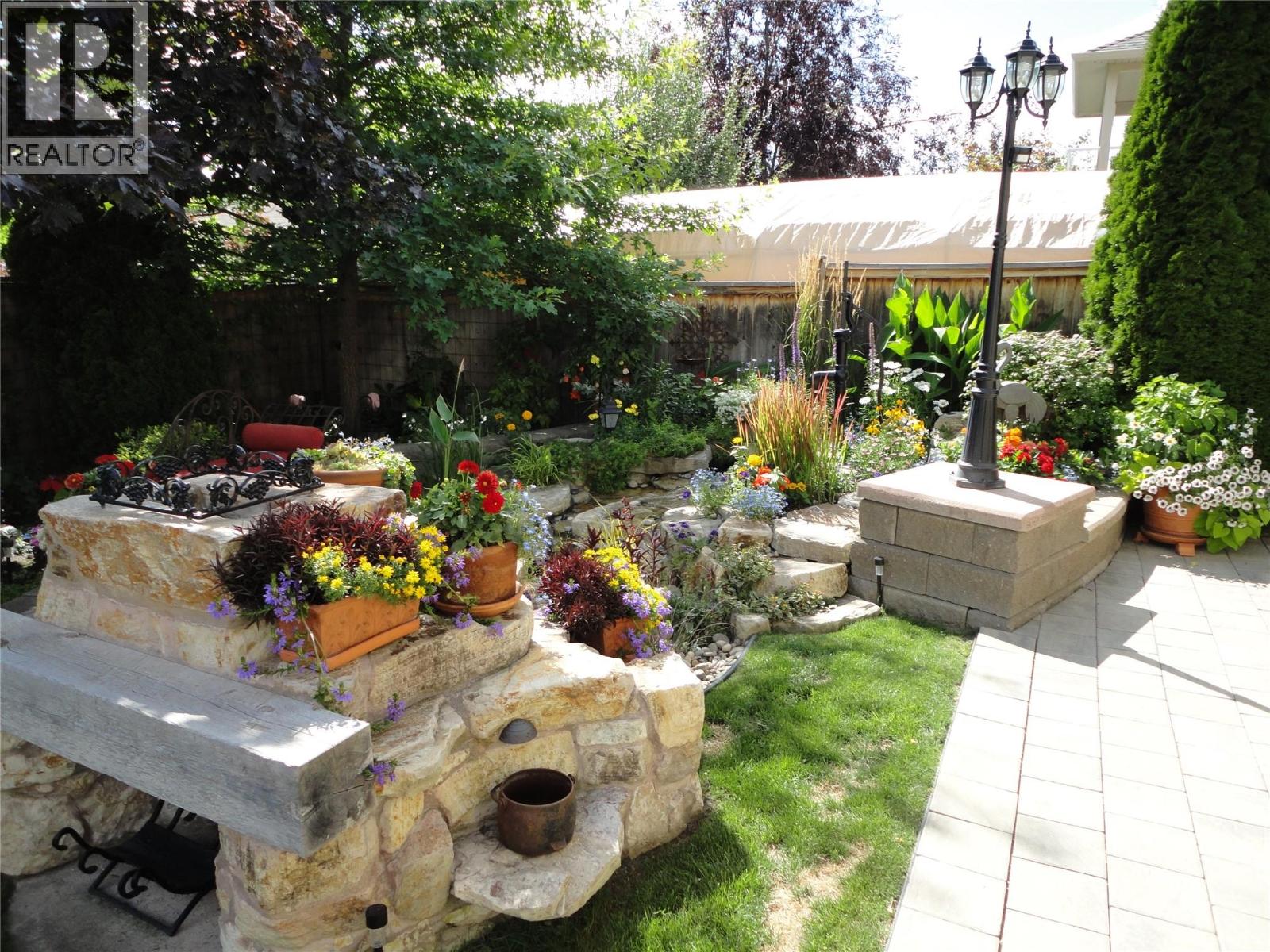 1619 Wilmot Court, Kelowna, British Columbia  V1P 1M8 - Photo 40 - 10388749