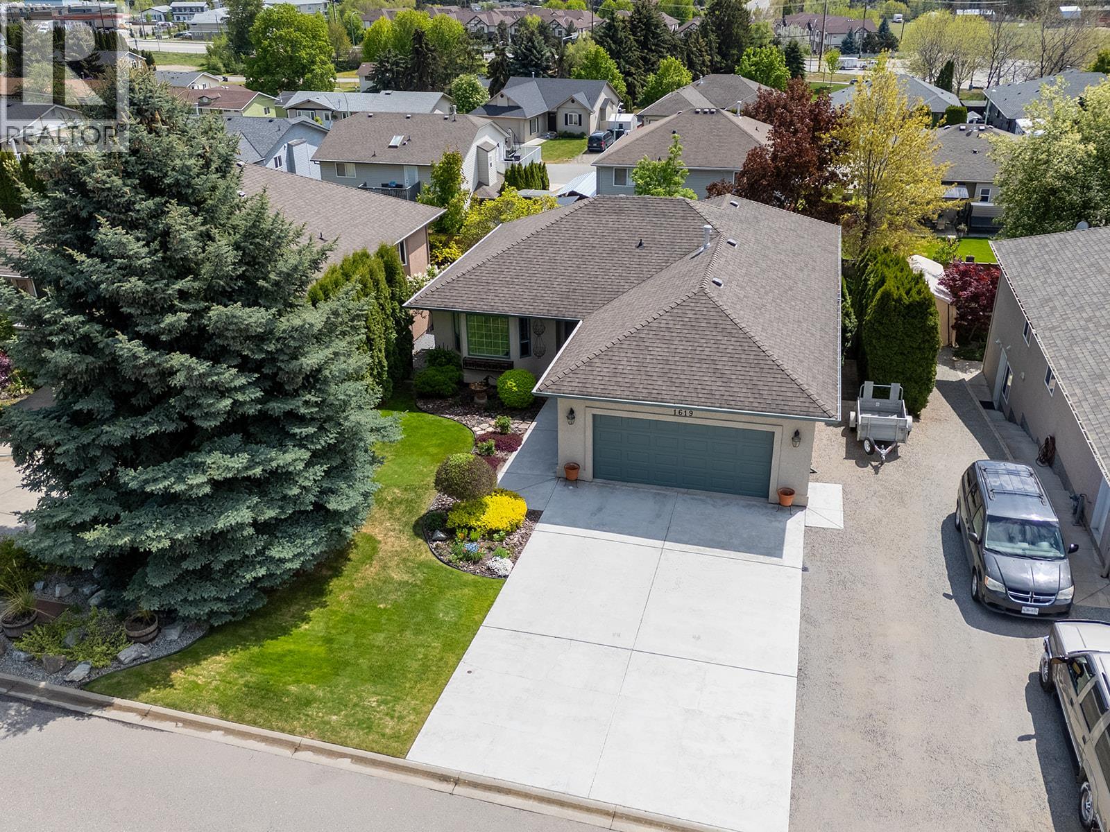 1619 Wilmot Court, Kelowna, British Columbia  V1P 1M8 - Photo 6 - 10388749