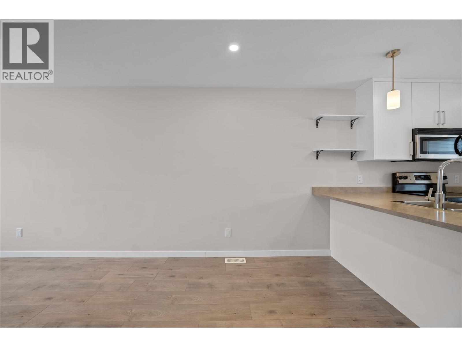 2081 11 Avenue Ne Unit# 6, Salmon Arm, British Columbia  V1E 0G1 - Photo 11 - 10388599